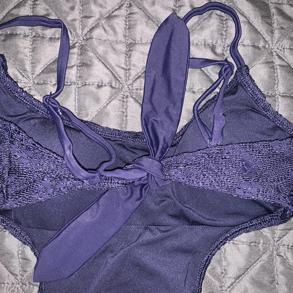 Aerie lace one piece cheeky bathing suit - Picture 5 of 5